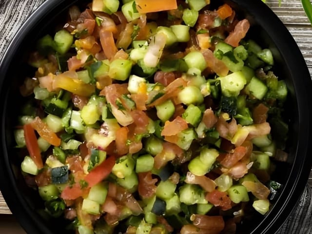 Large Arabic Salad.