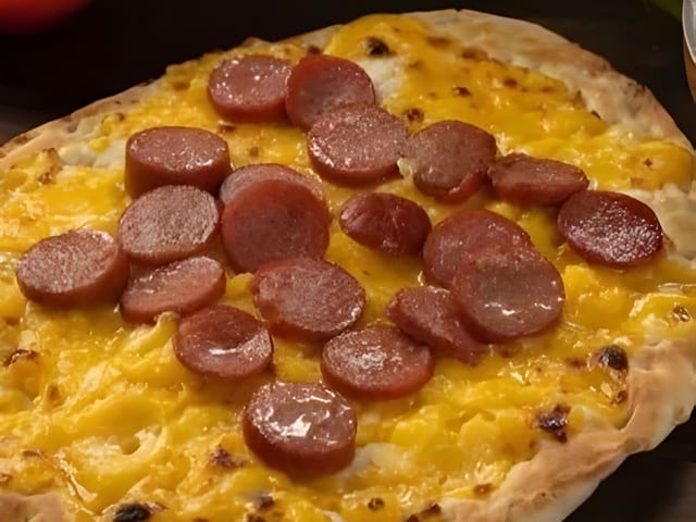Yellow Cheese W/ Hot Dog -Flat Bread.